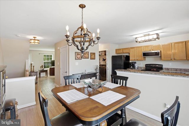 5 SALVATORE CT, Lancaster, PA 17603