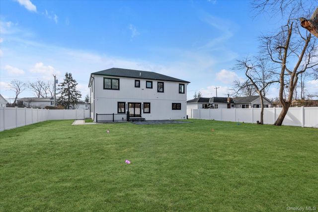 47 Tell Avenue, Deer Park, NY 11729