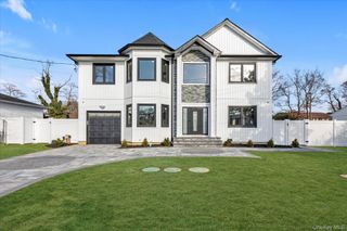 47 Tell Avenue, Deer Park, NY 11729