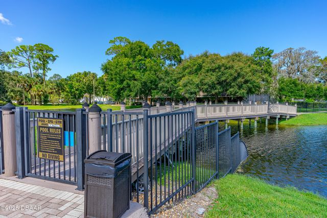 940 Village Trl Unit 6-111, Port Orange, FL 32127