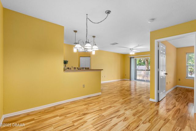 940 Village Trl Unit 6-111, Port Orange, FL 32127