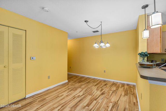 940 Village Trl Unit 6-111, Port Orange, FL 32127