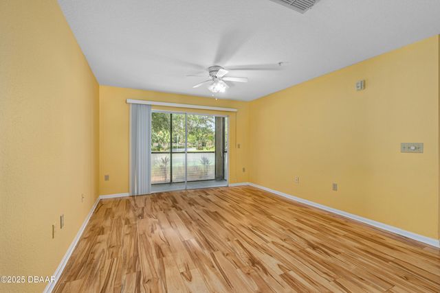 940 Village Trl Unit 6-111, Port Orange, FL 32127