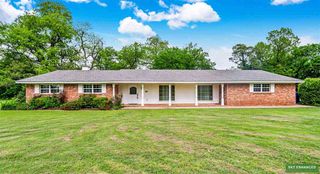212 Rock Creek Dr, Cache, OK 73527