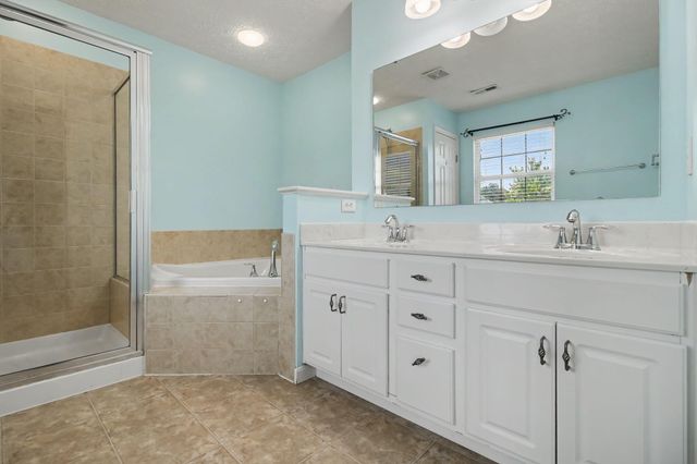 7680 Falls Creek Way, Burlington, KY 41005