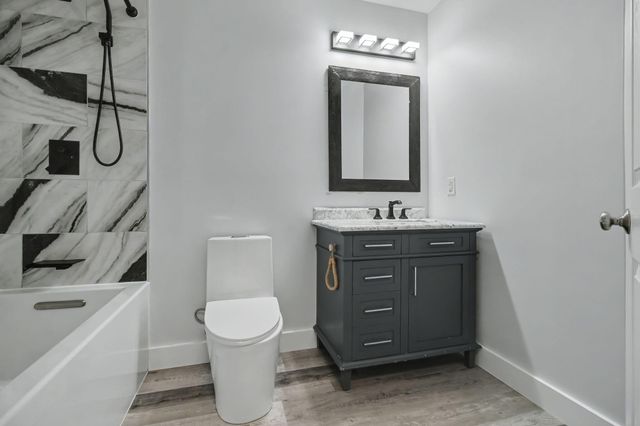 7680 Falls Creek Way, Burlington, KY 41005