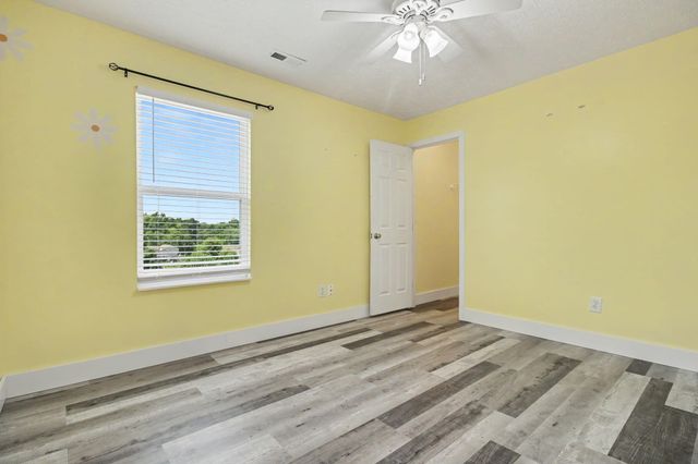 7680 Falls Creek Way, Burlington, KY 41005