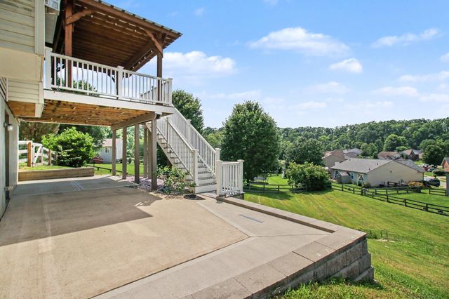 7680 Falls Creek Way, Burlington, KY 41005