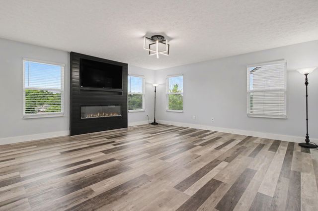 7680 Falls Creek Way, Burlington, KY 41005