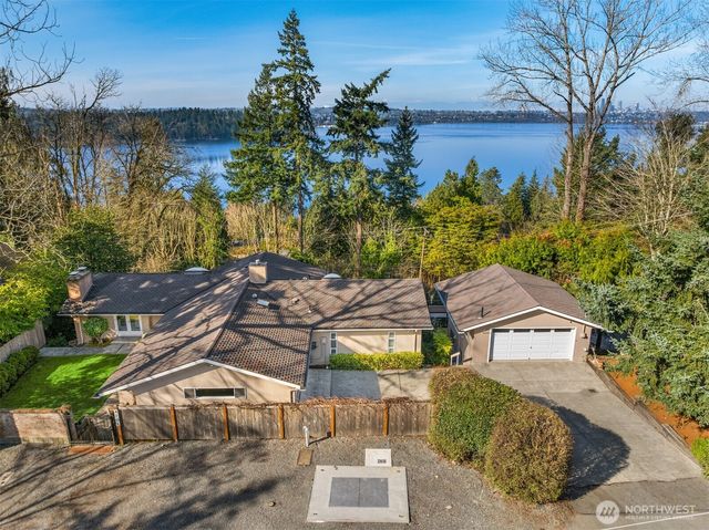 4701 84th Avenue SE, Mercer Island, WA 98040