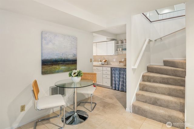 4701 84th Avenue SE, Mercer Island, WA 98040