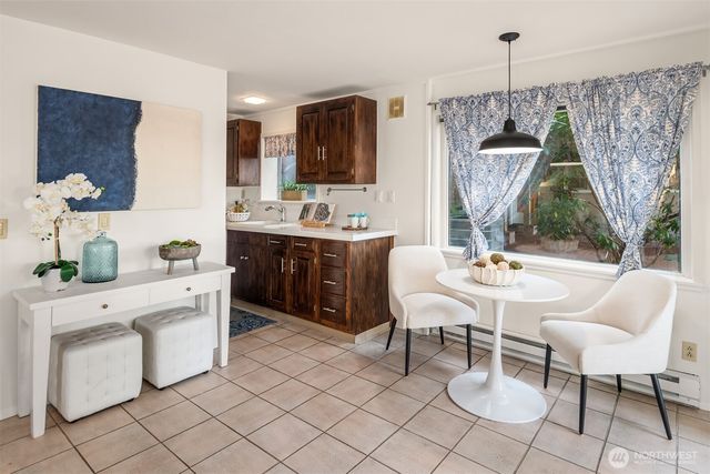 4701 84th Avenue SE, Mercer Island, WA 98040