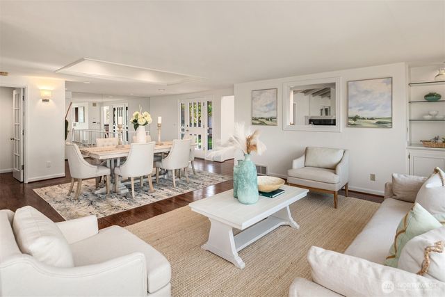 4701 84th Avenue SE, Mercer Island, WA 98040