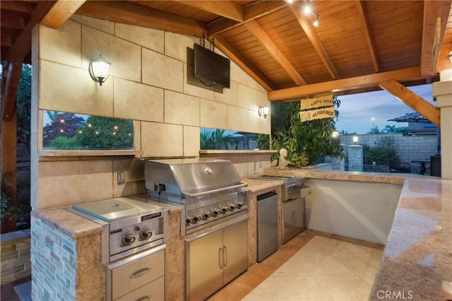 1830 Vail Way, Upland, CA 91784