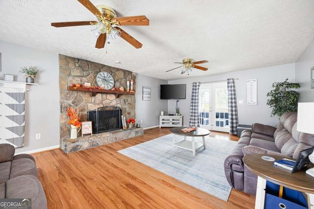 645 Old Dallas Acworth Road N, Dallas, GA 30132