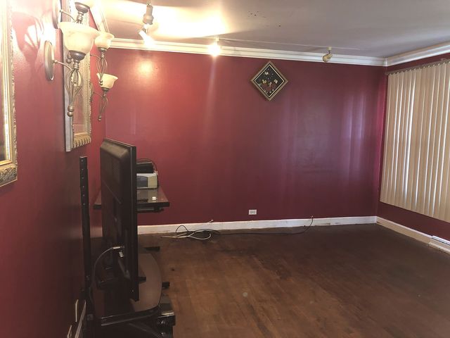 625 S Yale Avenue, Addison, IL 60101