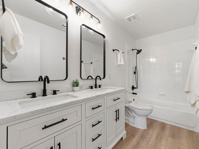 7334 Enchanted Creek Drive, Cypress, TX 77433
