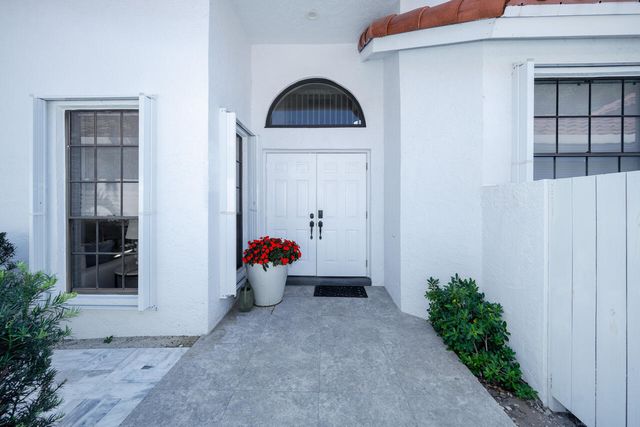 5809 NW 21st Way, Boca Raton, FL 33496