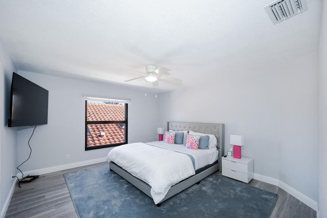 5809 NW 21st Way, Boca Raton, FL 33496