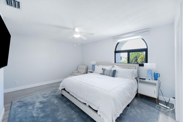 5809 NW 21st Way, Boca Raton, FL 33496