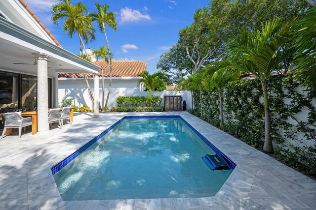 5809 NW 21st Way, Boca Raton, FL 33496