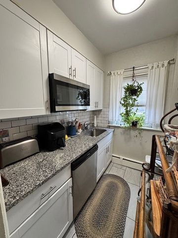 20 Tenth Street 1, Providence, RI 02906