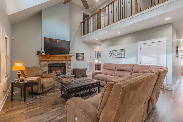 261 SW Old Lead Mine Valley Road SW, Cleveland, TN 37311