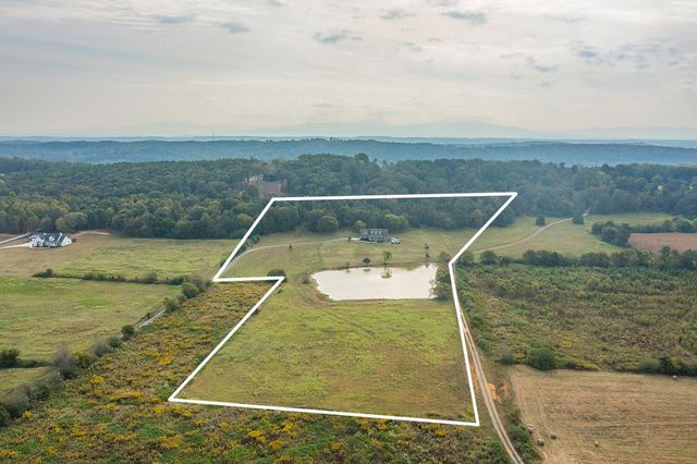 261 SW Old Lead Mine Valley Road SW, Cleveland, TN 37311