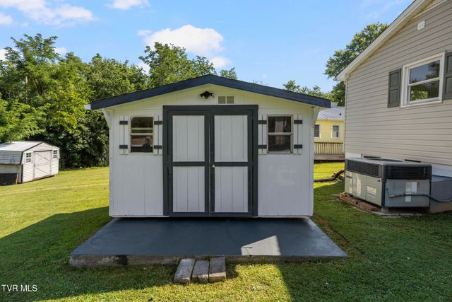 1509 East Holston Avenue, Johnson City, TN 37601