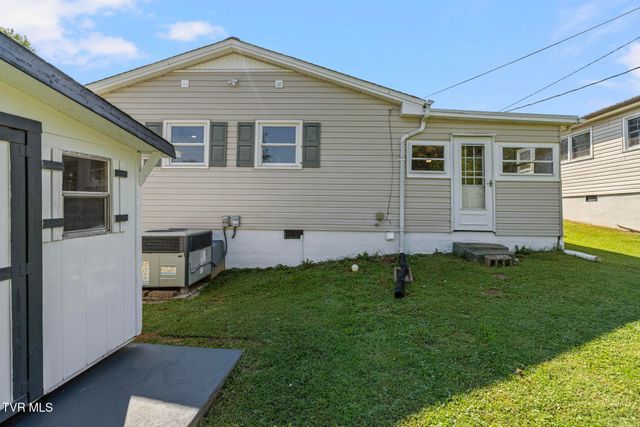 1509 East Holston Avenue, Johnson City, TN 37601