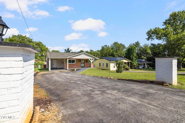 1509 East Holston Avenue, Johnson City, TN 37601