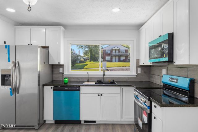 1509 East Holston Avenue, Johnson City, TN 37601