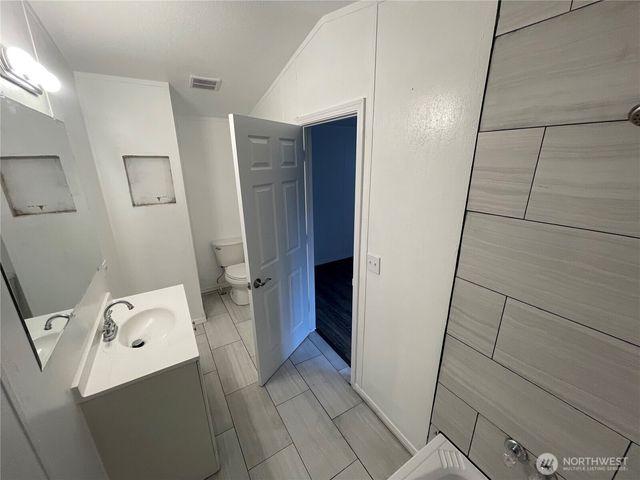 5705 SW Littlerock Road #16, Tumwater, WA 98512