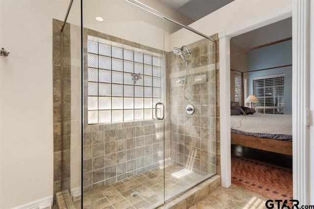 3522 S Island Drive, Chandler, TX 75758