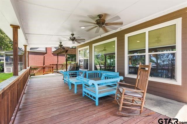3522 S Island Drive, Chandler, TX 75758