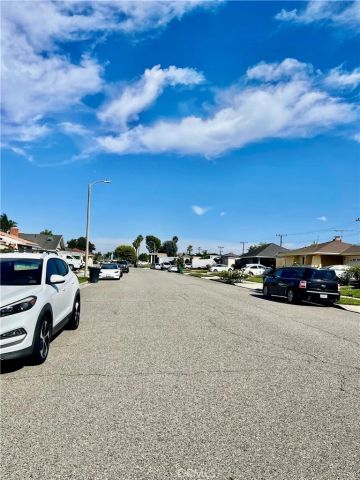 5832 Camphor Avenue, Westminster, CA 92683
