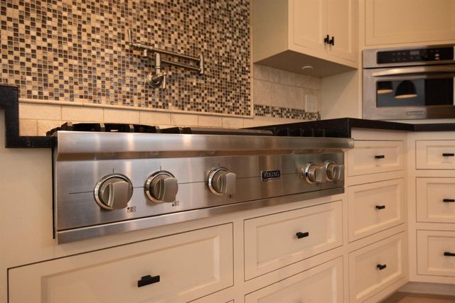 606 Hartley Dr, Modesto, CA 95356