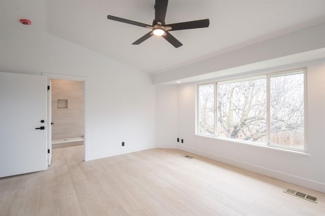 606 Hartley Dr, Modesto, CA 95356