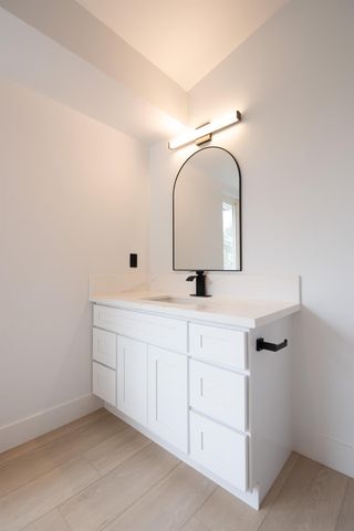 606 Hartley Dr, Modesto, CA 95356