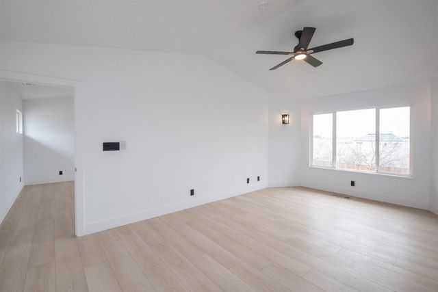 606 Hartley Dr, Modesto, CA 95356