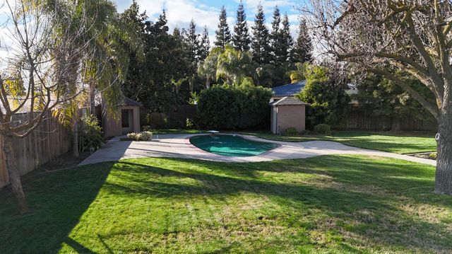 606 Hartley Dr, Modesto, CA 95356