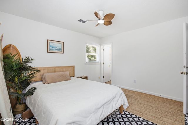 329 Cathay Road, Wilmington, NC 28412