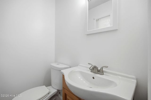 329 Cathay Road, Wilmington, NC 28412