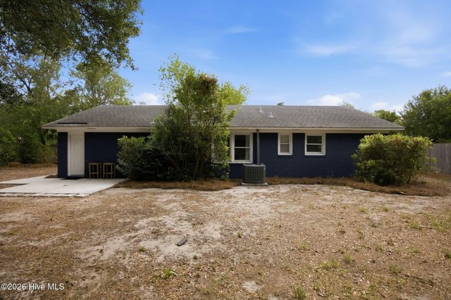 329 Cathay Road, Wilmington, NC 28412