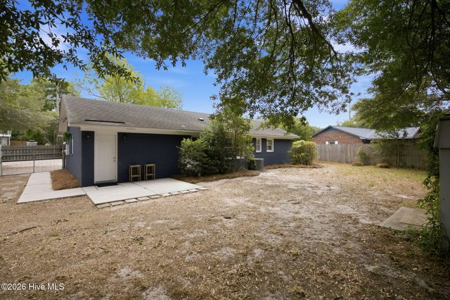 329 Cathay Road, Wilmington, NC 28412