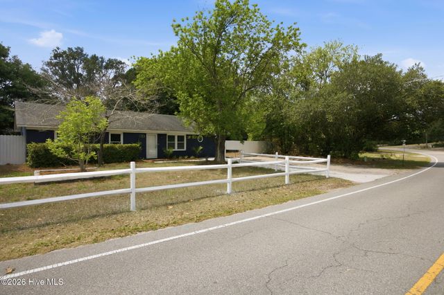 329 Cathay Road, Wilmington, NC 28412