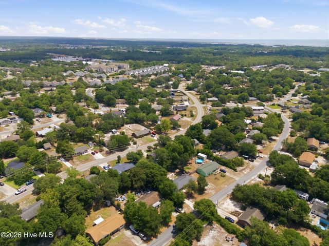 329 Cathay Road, Wilmington, NC 28412