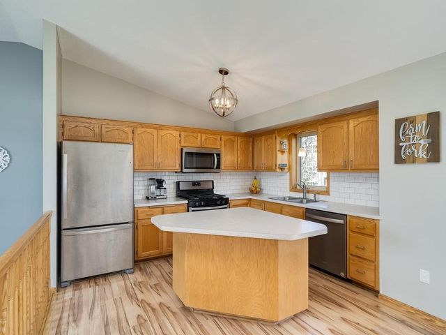 1665 155th Avenue NW, Andover, MN 55304