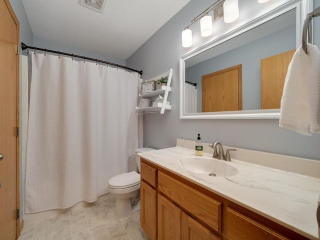 1665 155th Avenue NW, Andover, MN 55304