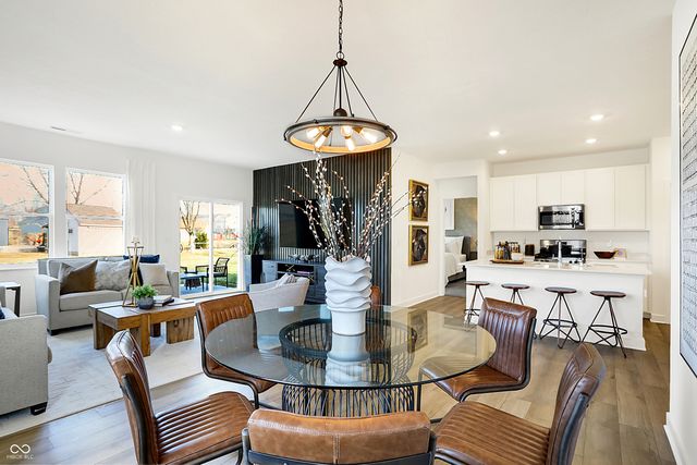 15562 Alperton Road, Fishers, IN 46037